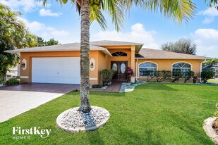 1506 SE 19th Terrace in Cape Coral, FL - Building Photo