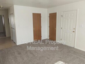 3621 Centennial Cir in Evans, CO - Building Photo - Building Photo