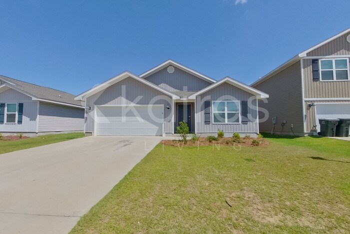 152 Swallowtail Ln in Pensacola, FL - Building Photo