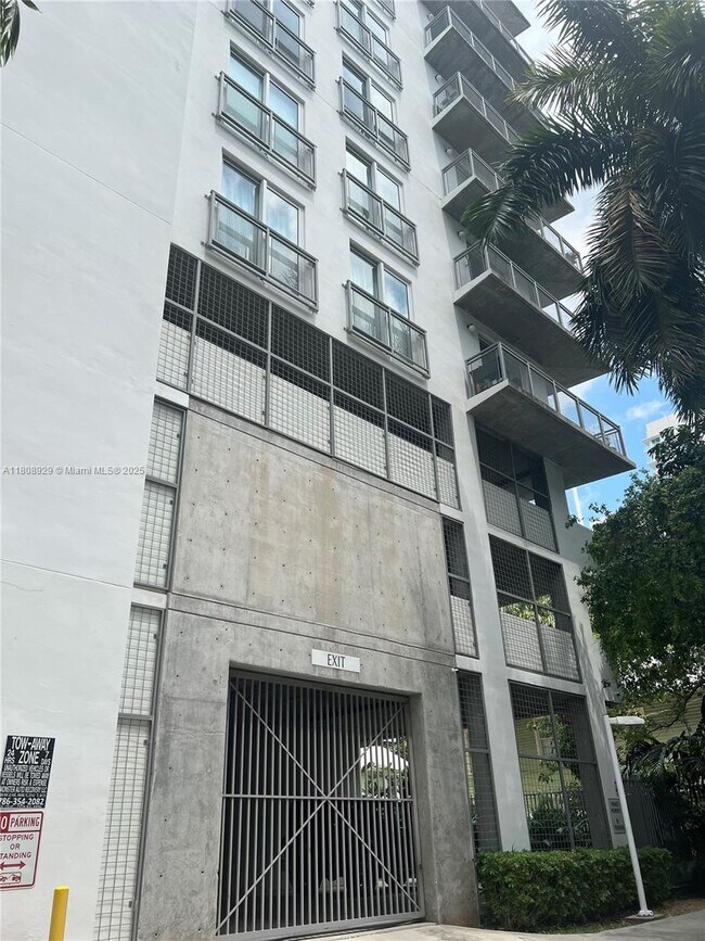 455 NE 25th St in Miami, FL - Building Photo - Building Photo