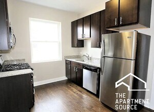 1437 W Carmen Ave, Unit 1F in Chicago, IL - Building Photo - Building Photo