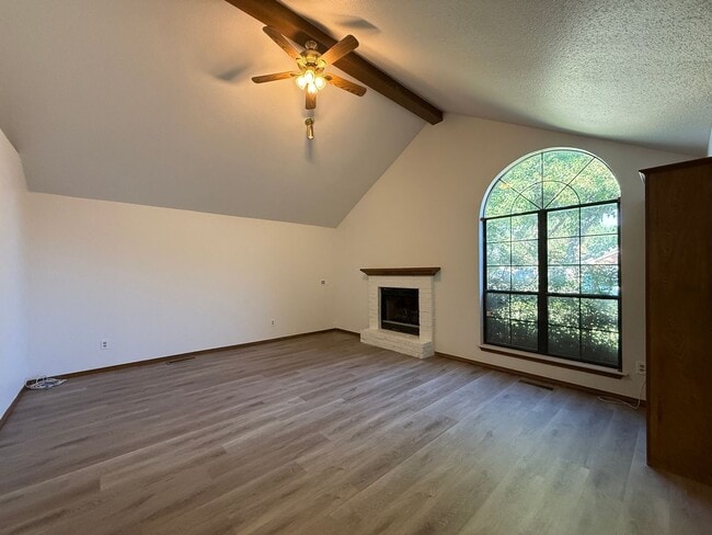 213 Brackendale Ln in Edmond, OK - Building Photo - Building Photo