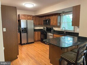 1104 Charing Cross Dr in Crofton, MD - Building Photo - Building Photo