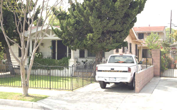 6525 Albany St in Huntington Park, CA - Foto de edificio
