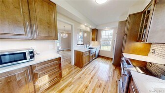 108 Highland Ave in Monroe, NY - Building Photo