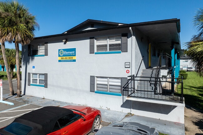 The Element at 464 in Daytona Beach, FL - Foto de edificio - Building Photo
