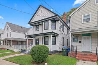 2104 Marshall Ave in Newport News, VA - Building Photo - Building Photo