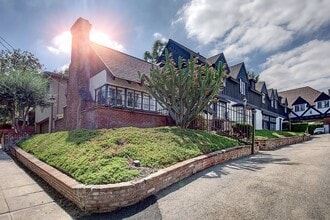 2564 W 5th St in Los Angeles, CA - Foto de edificio - Building Photo