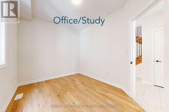 53 Lawrence D. Pridham Ave in New Tecumseth, ON - Building Photo - Building Photo