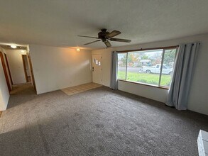 1650 NW Highland Dr in Corvallis, OR - Building Photo - Building Photo