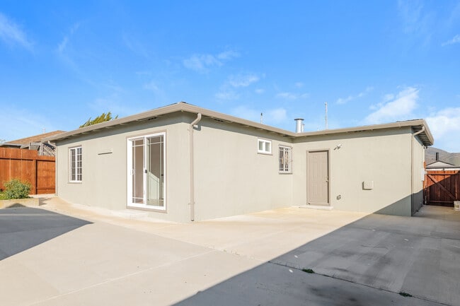 30 Graystone Dr in South San Francisco, CA - Building Photo - Building Photo