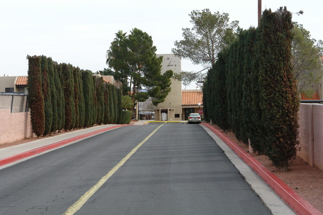 Casa Tiempo Apartments in Las Vegas, NV - Building Photo - Building Photo