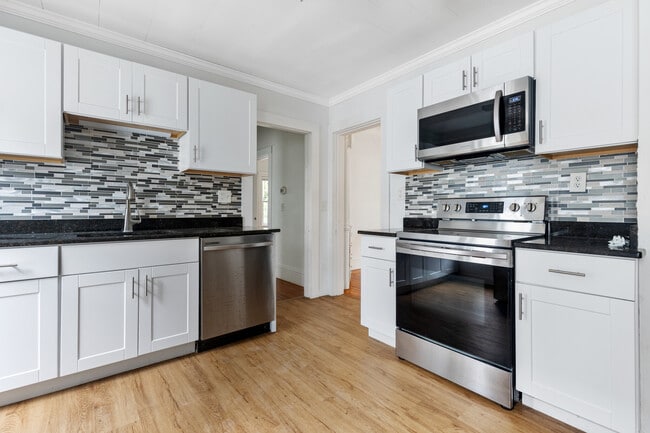 268 Willow Ave, Unit 2A