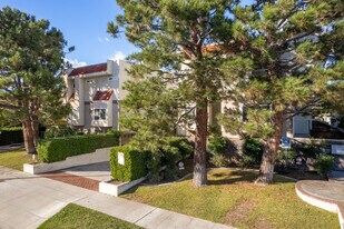 145-151 Bonita St in Arcadia, CA - Building Photo
