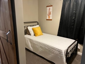 76 Parkway Dr in Williamson, WV - Building Photo - Building Photo