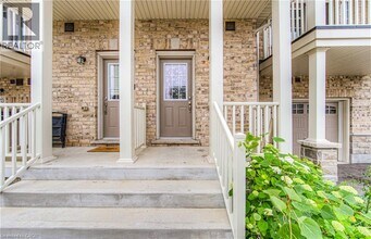 15 Dewberry Dr in Kitchener, ON - Building Photo - Building Photo