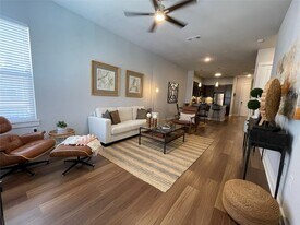 12840 Jones Rd, Unit 101 in Houston, TX - Building Photo