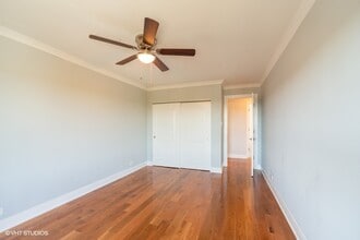 16 E Old Willow Rd, Unit 206S in Prospect Heights, IL - Building Photo - Building Photo