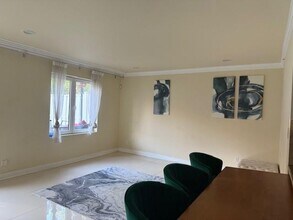 3165 Emmons Ave in Brooklyn, NY - Building Photo - Building Photo