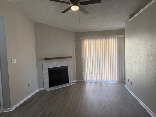 2121 Hepburn St in Houston, TX - Building Photo - Building Photo