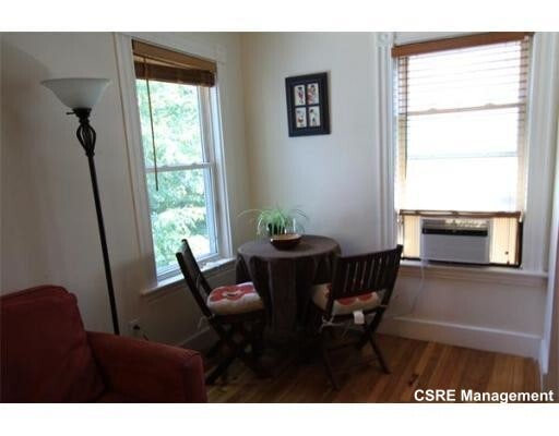11 Mansfield St, Unit 2