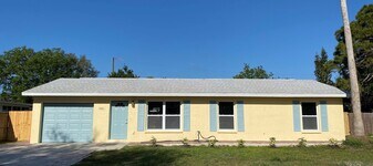 5311 Avila Ave in Sarasota, FL - Building Photo