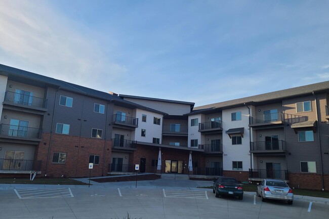 Summit Ridge in Sioux City, IA - Building Photo - Building Photo