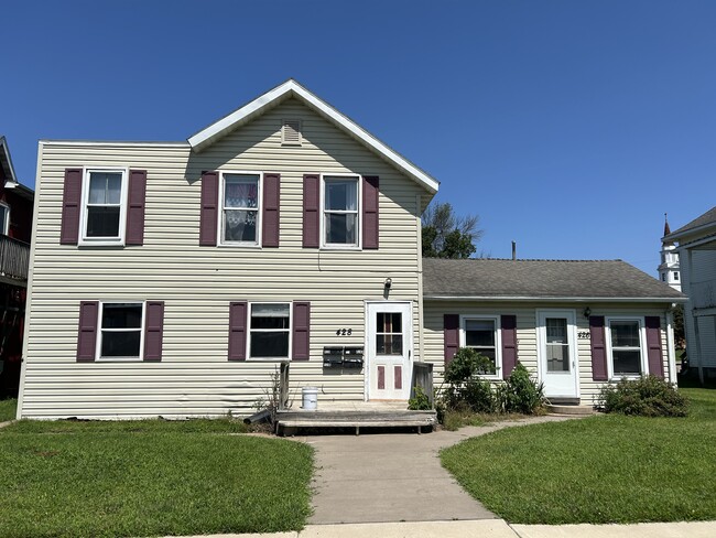 428 Chippewa St
