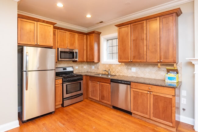 6217 S Kimbark Ave, Unit GN in Chicago, IL - Building Photo - Building Photo