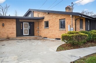 3863 Wiltshire Rd in North Royalton, OH - Building Photo - Building Photo
