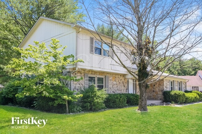 211 Banbury Rd in Noblesville, IN - Building Photo - Building Photo