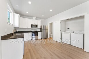 936 Molalla Ave in Oregon City, OR - Building Photo