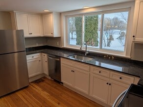 116 Main St in Hatfield, MA - Building Photo - Building Photo