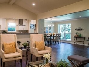 3232 Chapel Downs Dr in Dallas, TX - Building Photo - Building Photo