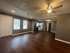 5504 Wheaton Dr in Fort Worth, TX - Building Photo - Building Photo