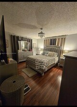 13924 SW 46th Terrace in Miami, FL - Building Photo - Building Photo