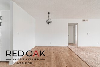 7025 Vassar Ave in Los Angeles, CA - Building Photo - Building Photo