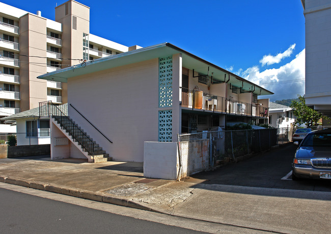 1760 Malanai St in Honolulu, HI - Building Photo - Building Photo