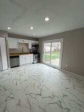 924 Northridge Rd in Columbus, OH - Building Photo - Building Photo