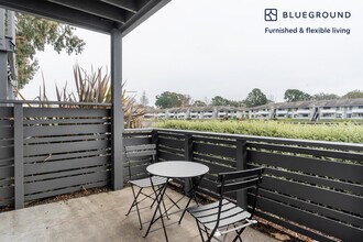 755 Bounty Dr in Foster City, CA - Building Photo - Building Photo