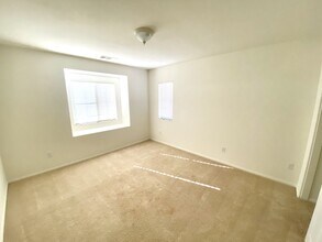 1886 Spring White Rd in Hemet, CA - Building Photo - Building Photo