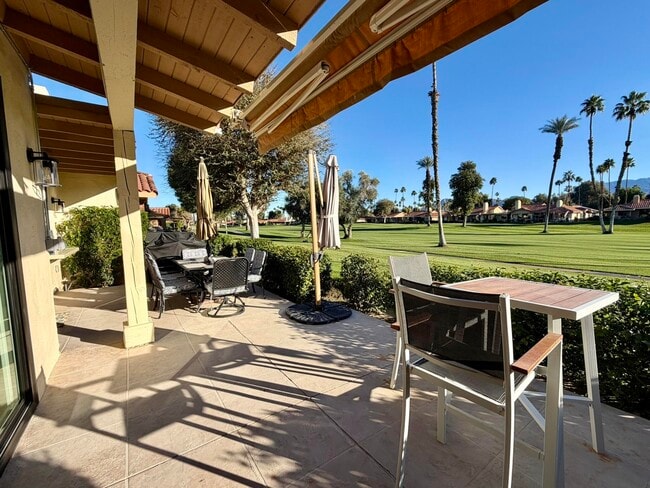177 Las Lomas in Palm Desert, CA - Building Photo - Building Photo