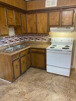 7938 Hammerly Blvd, Unit Apartment B