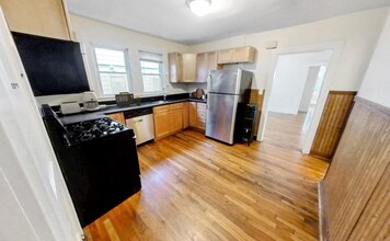 240 Parker Hill Ave, Unit 1 in Boston, MA - Building Photo - Building Photo