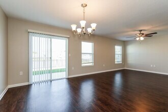 3275 Canyon Falls Dr in Green Cove Springs, FL - Building Photo - Building Photo