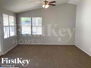8243 E Plata Ave, Unit 48P-4 in Mesa, AZ - Foto de edificio - Building Photo