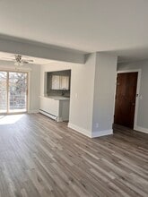 Wyndham Hill Apartments in Ann Arbor, MI - Foto de edificio - Building Photo