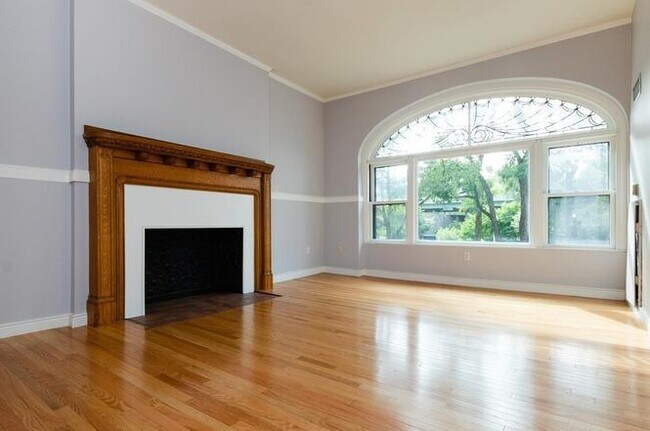 property at 4 Charlesgate E