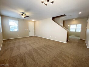 11143 Ash Mountain St in Las Vegas, NV - Building Photo - Building Photo