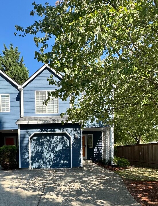 18507 SW Muirfield St in Beaverton, OR - Building Photo